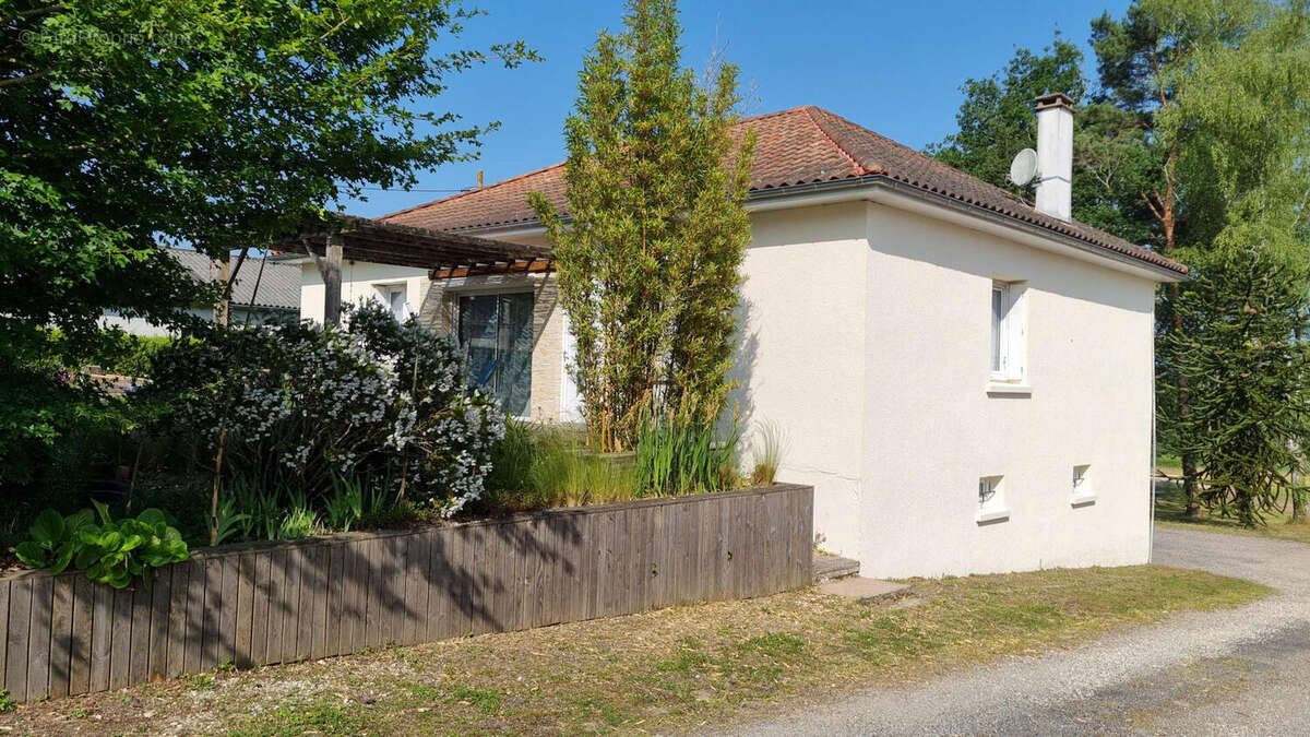 20250611_101214 - Maison à NONTRON