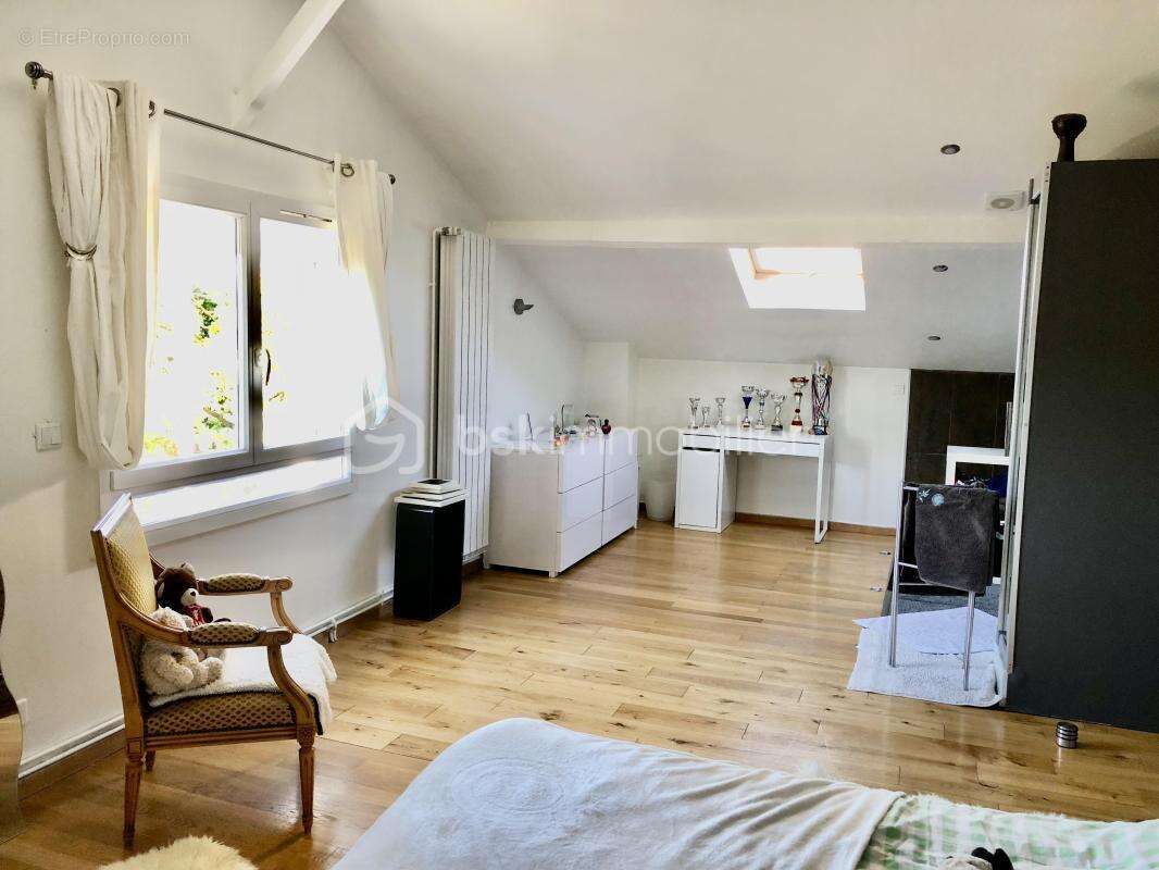 Rosny-sous-Bois – Plateau d’Avron – Maison individuelle de caractère – Sans travaux – - photo 17