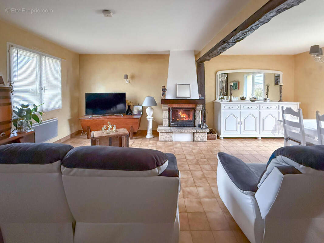 LEMEE 2 - Maison à MONTREUIL-LE-GAST