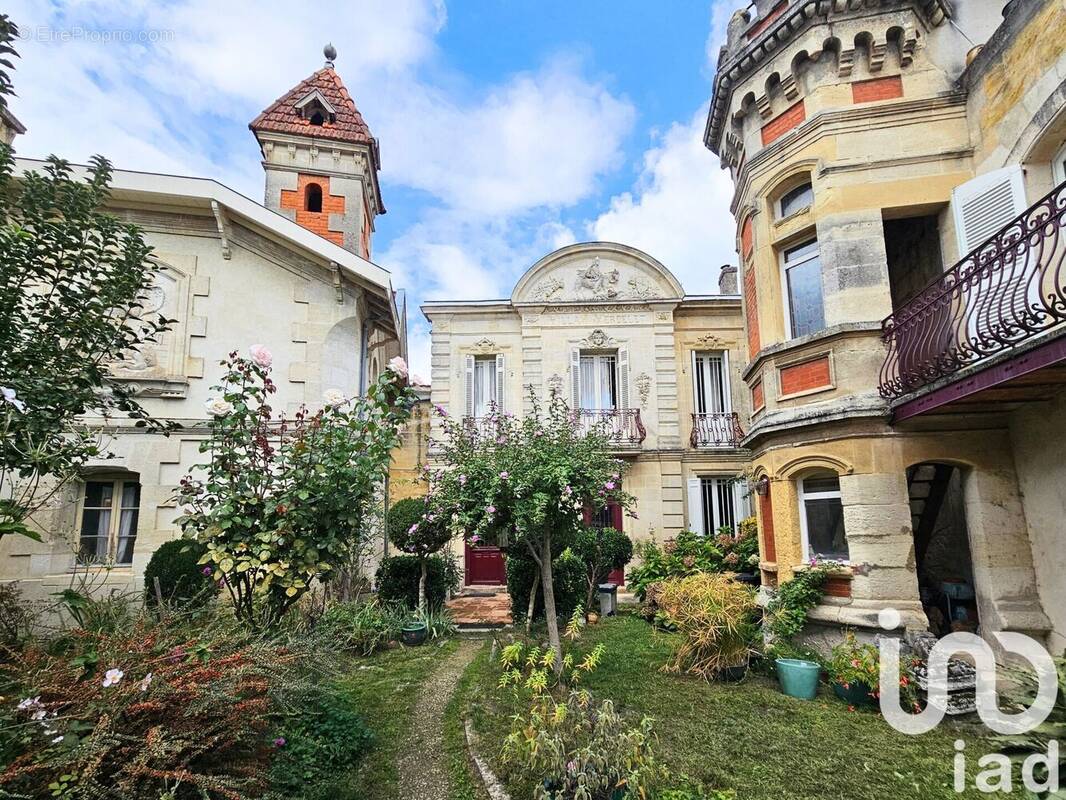 Photo 1 - Maison à ISLE-SAINT-GEORGES