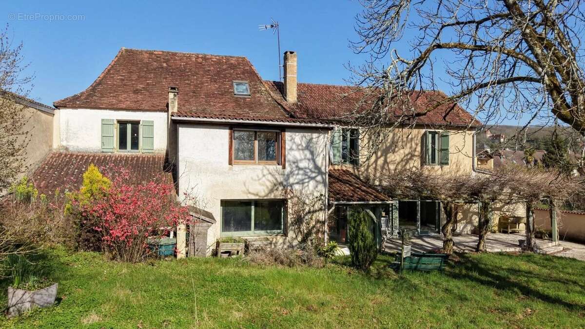 Cazals – Ensemble de caractère en pierre avec piscine, 5 chambre - photo 3