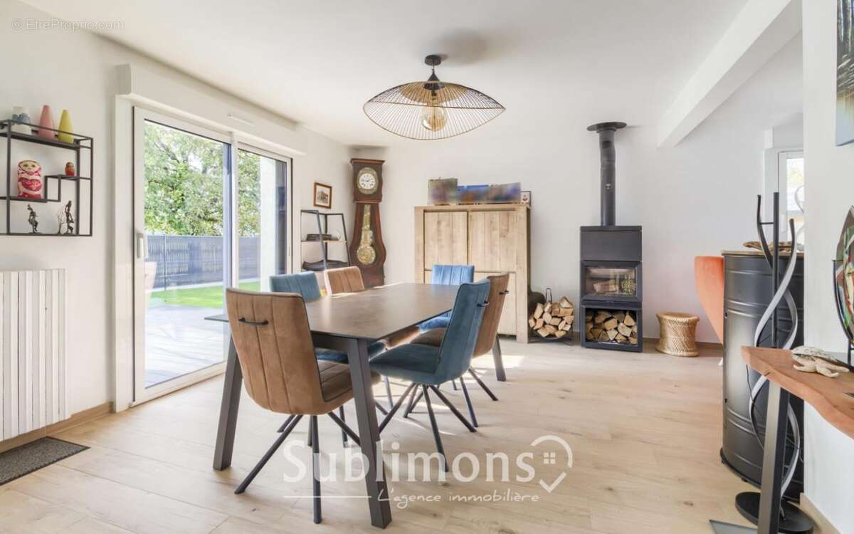 Maison à NOYAL-MUZILLAC