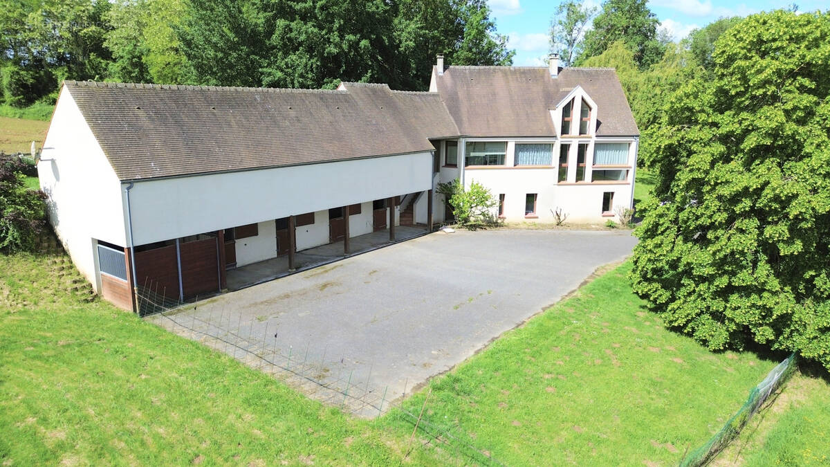 Maison à COULOMMIERS