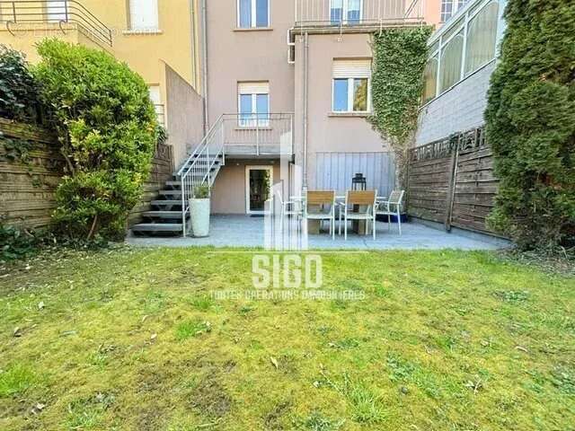 Maison à BELLEGARDE