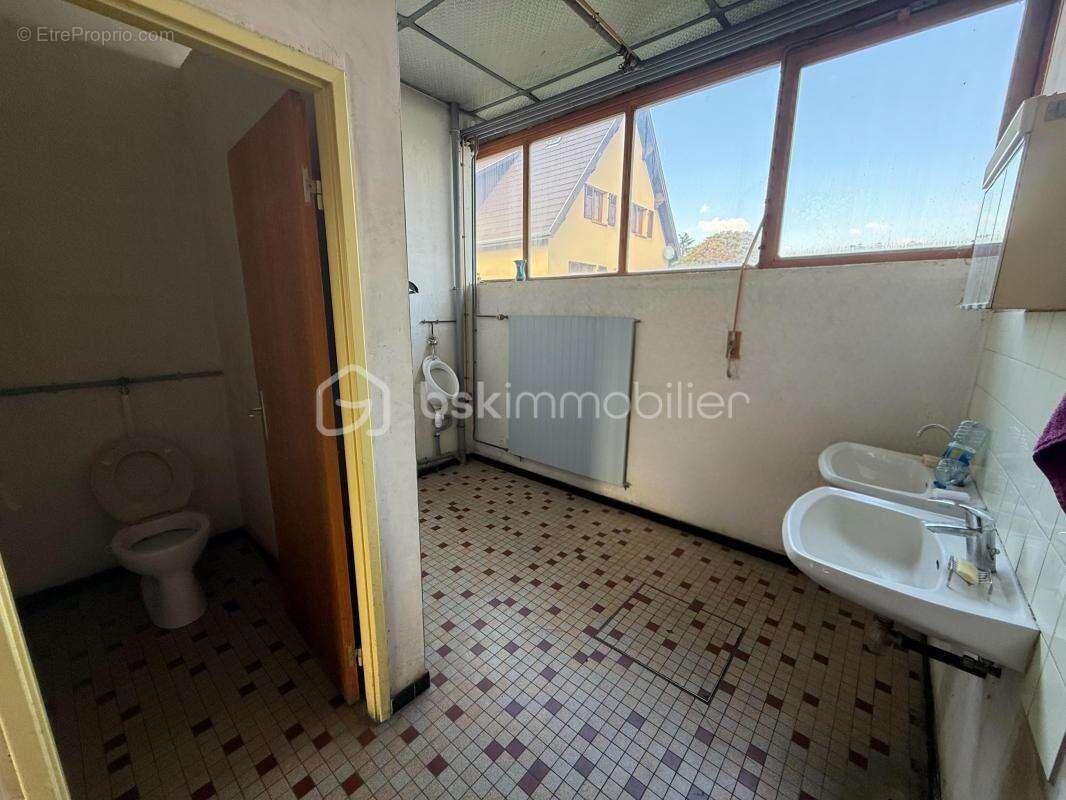 Commerce à BERGHOLTZ