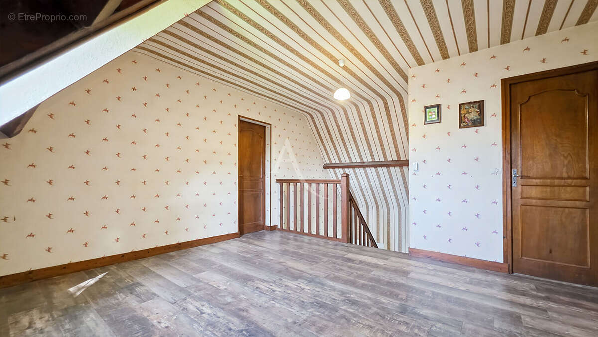 Maison à ETREPAGNY