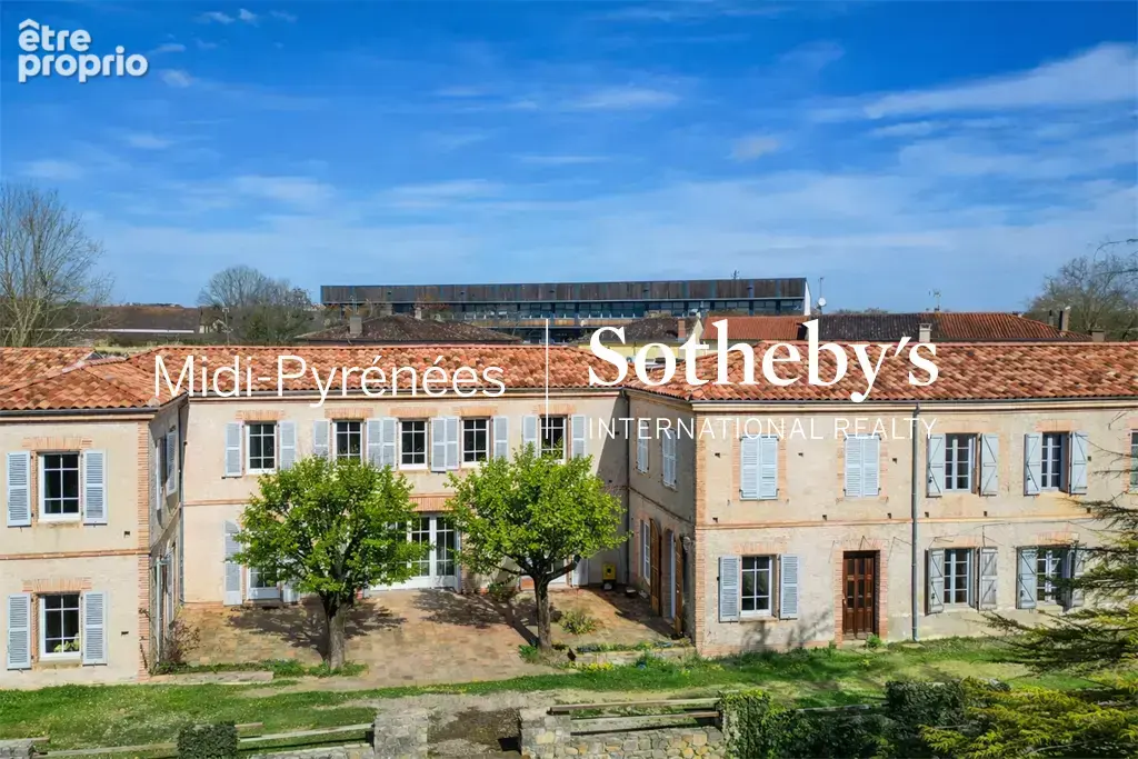 Au centre de Gaillac, propriété avec deux habitations - photo 2