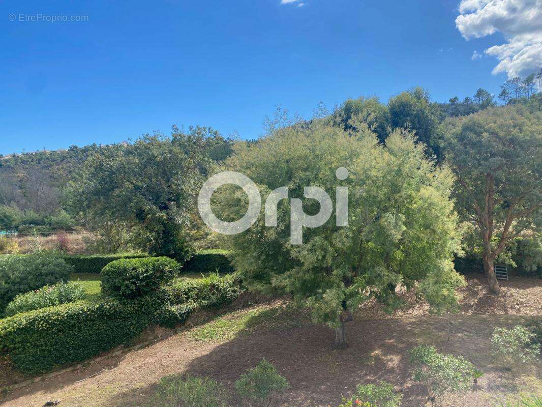 Appartement à MANDELIEU-LA-NAPOULE