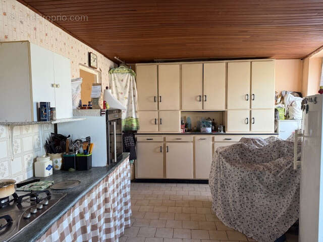 Maison à SAINT-THOMAS-DE-CONAC