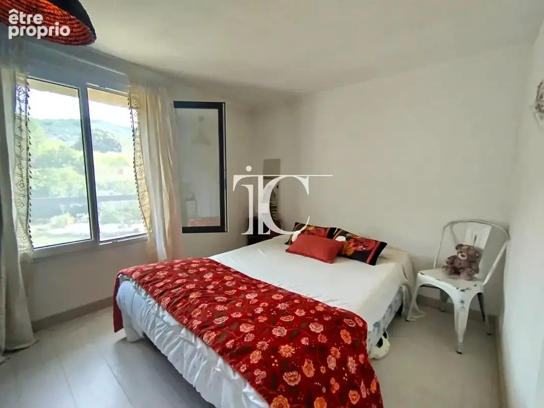 Maison de village en pierre restauree * 2 chambres * clede * jardin * calme mais proche commodites * - photo 14