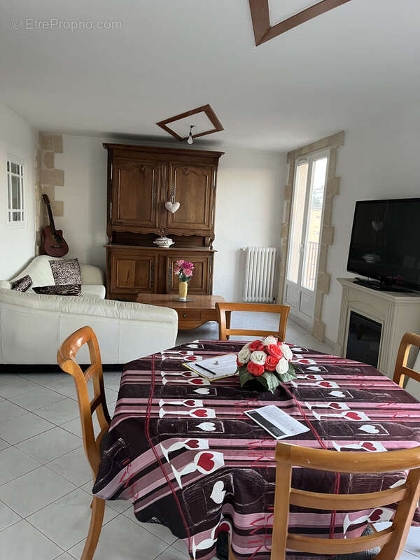 Appartement à ALLONNES