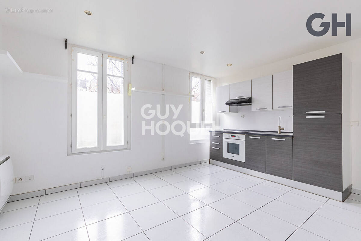 Appartement à CORBEIL-ESSONNES