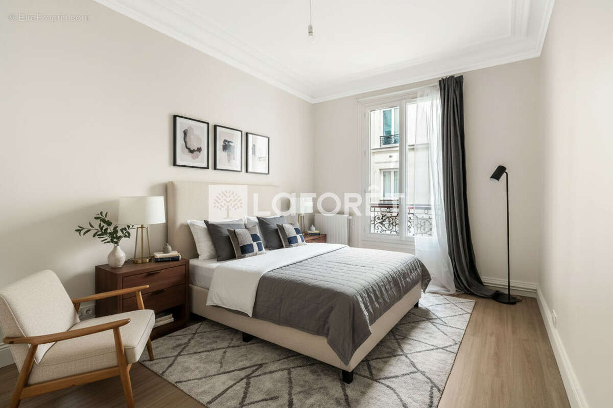 Appartement à PARIS-17E