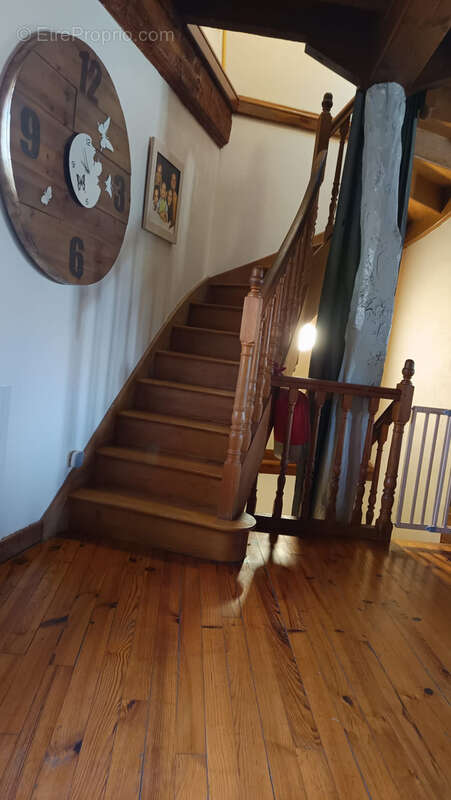 Maison à CIVRIEUX-D&#039;AZERGUES