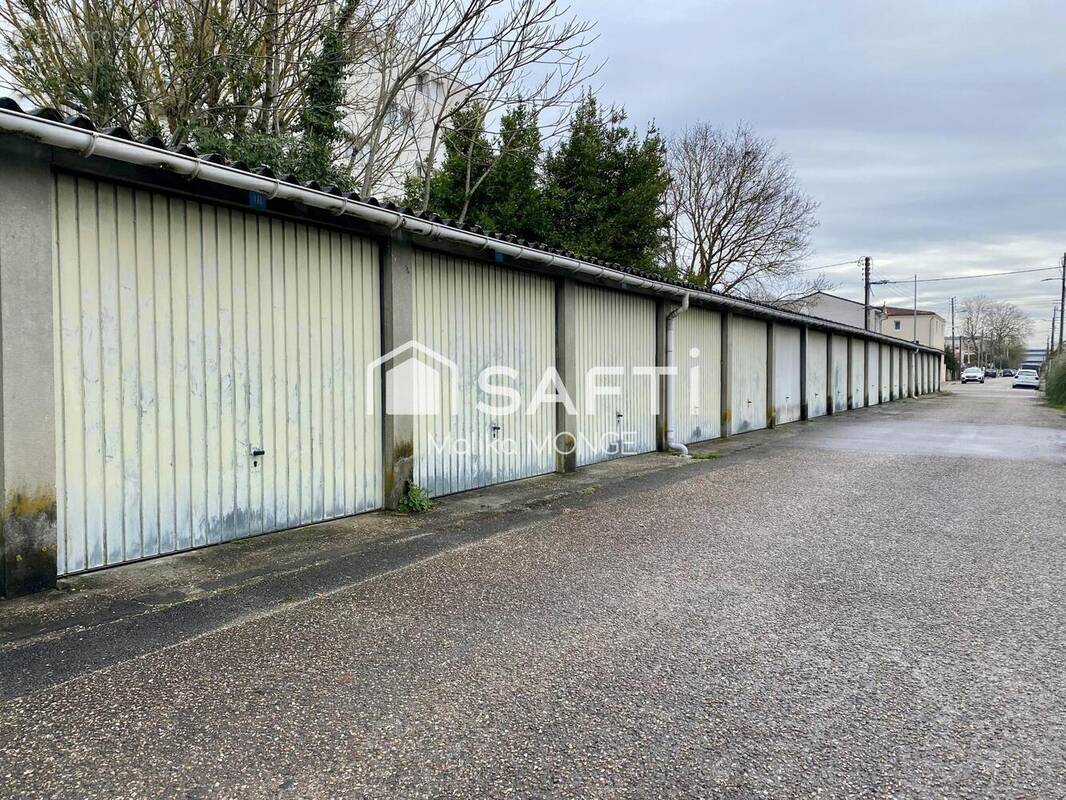 Photo 1 - Parking à BRUGES