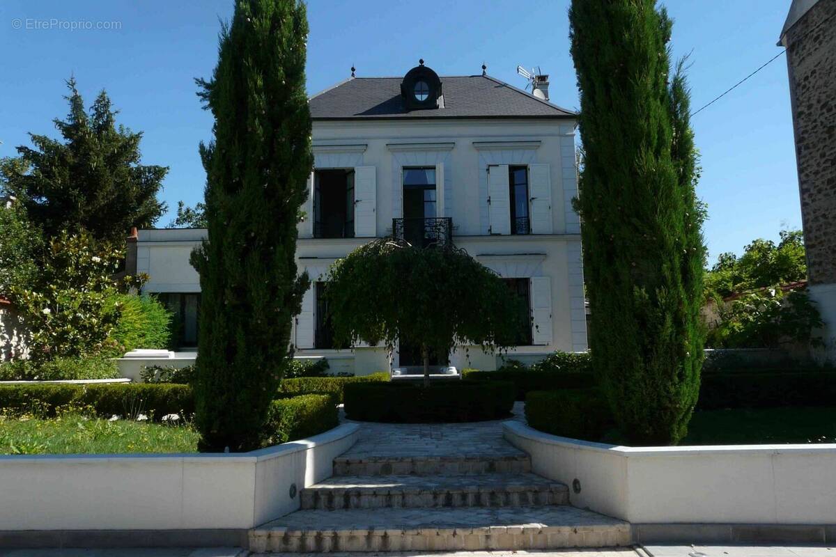 Maison à VILLEMOMBLE