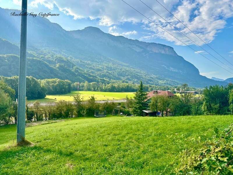 Terrain à MAGLAND