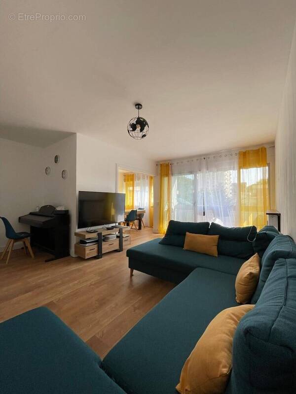 Appartement à DEVILLE-LES-ROUEN
