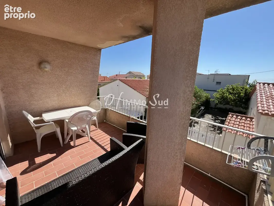 Appartement t4 avec terrasse et parking - apercu mer et jardin - photo 8