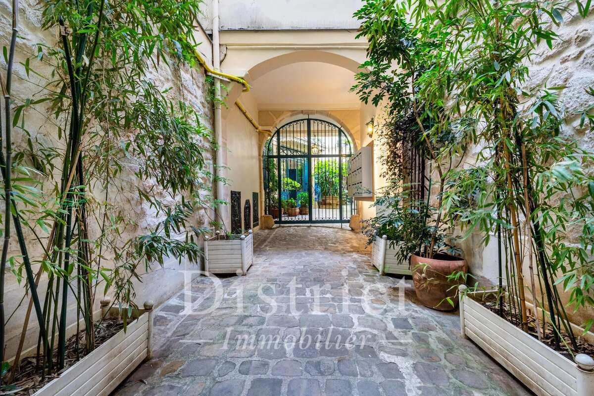 Appartement à PARIS-4E