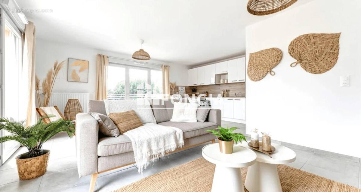 Appartement à FLEURIEUX-SUR-L'ARBRESLE