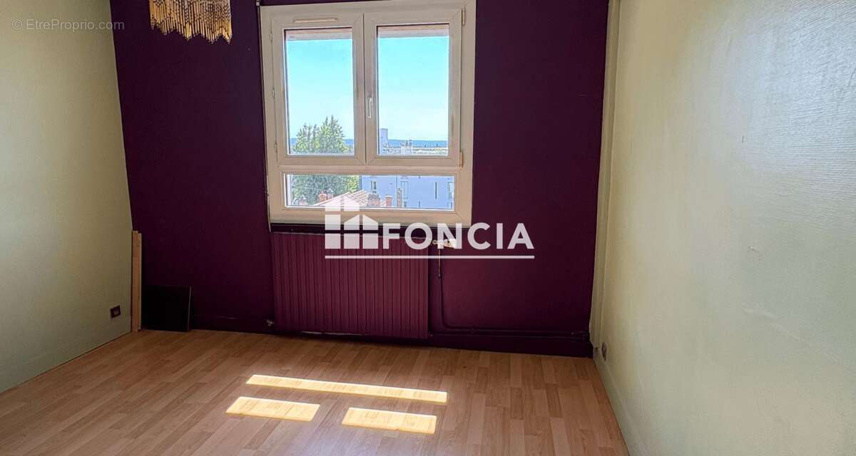 Appartement à SARTROUVILLE