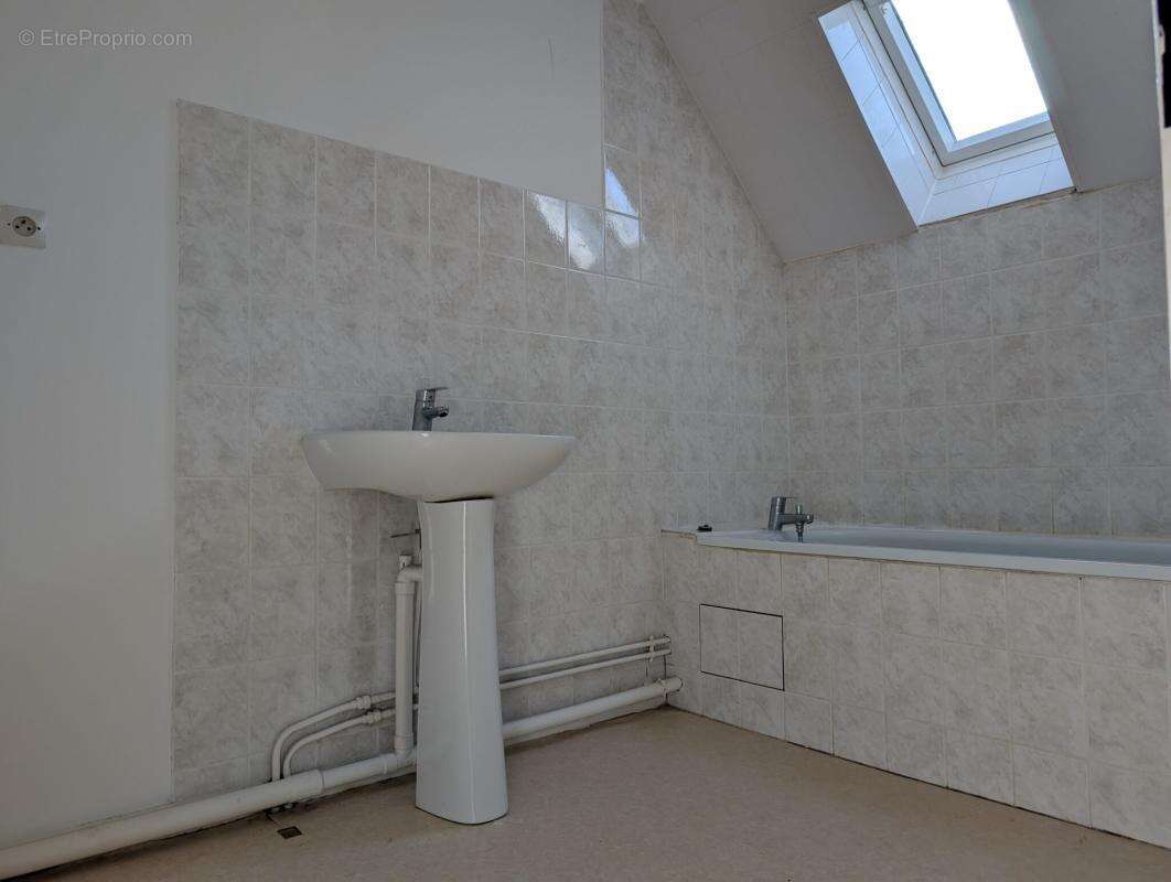 Maison 80 m² à Souvigny  - photo 8