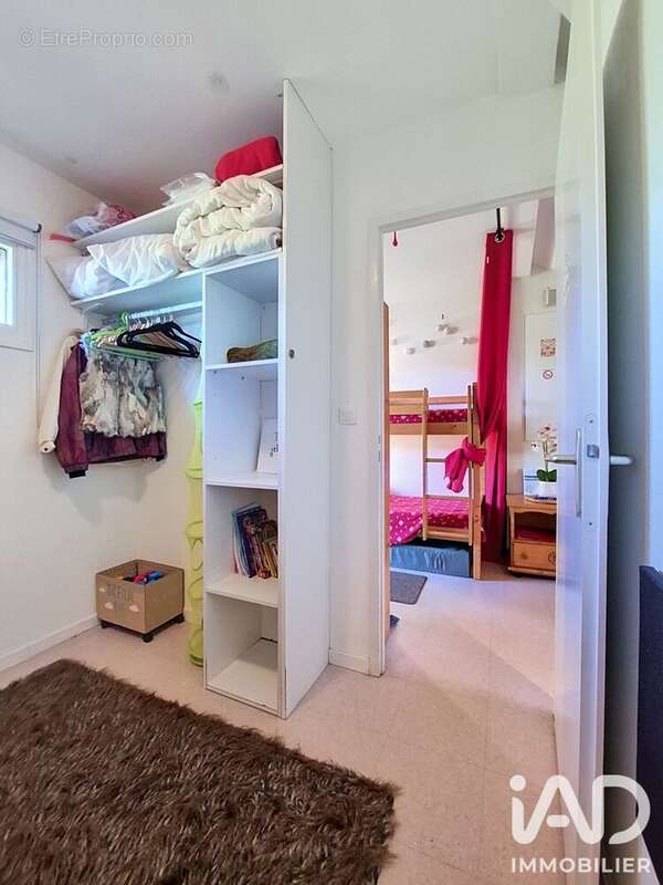 Appartement 30 m² à La Cluse  - photo 5