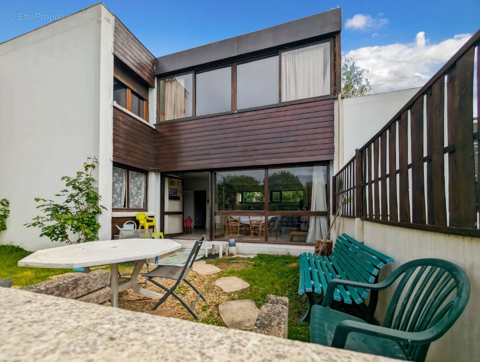 Maison à BOUSSY-SAINT-ANTOINE
