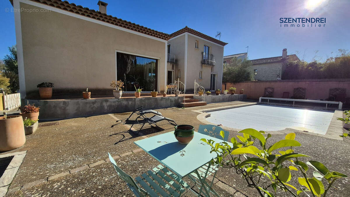 vente villa villetelle szentendrei immobilier - Maison à VILLETELLE