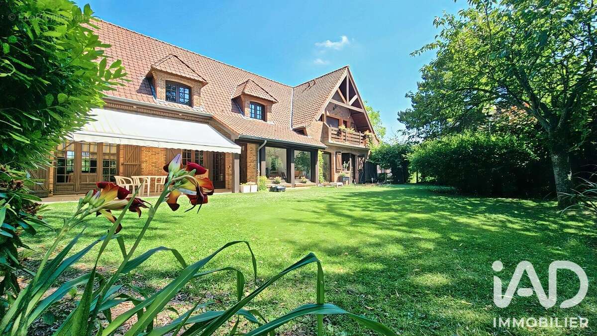 Maison 220 m² à Fournes-En-Weppes  - photo 4