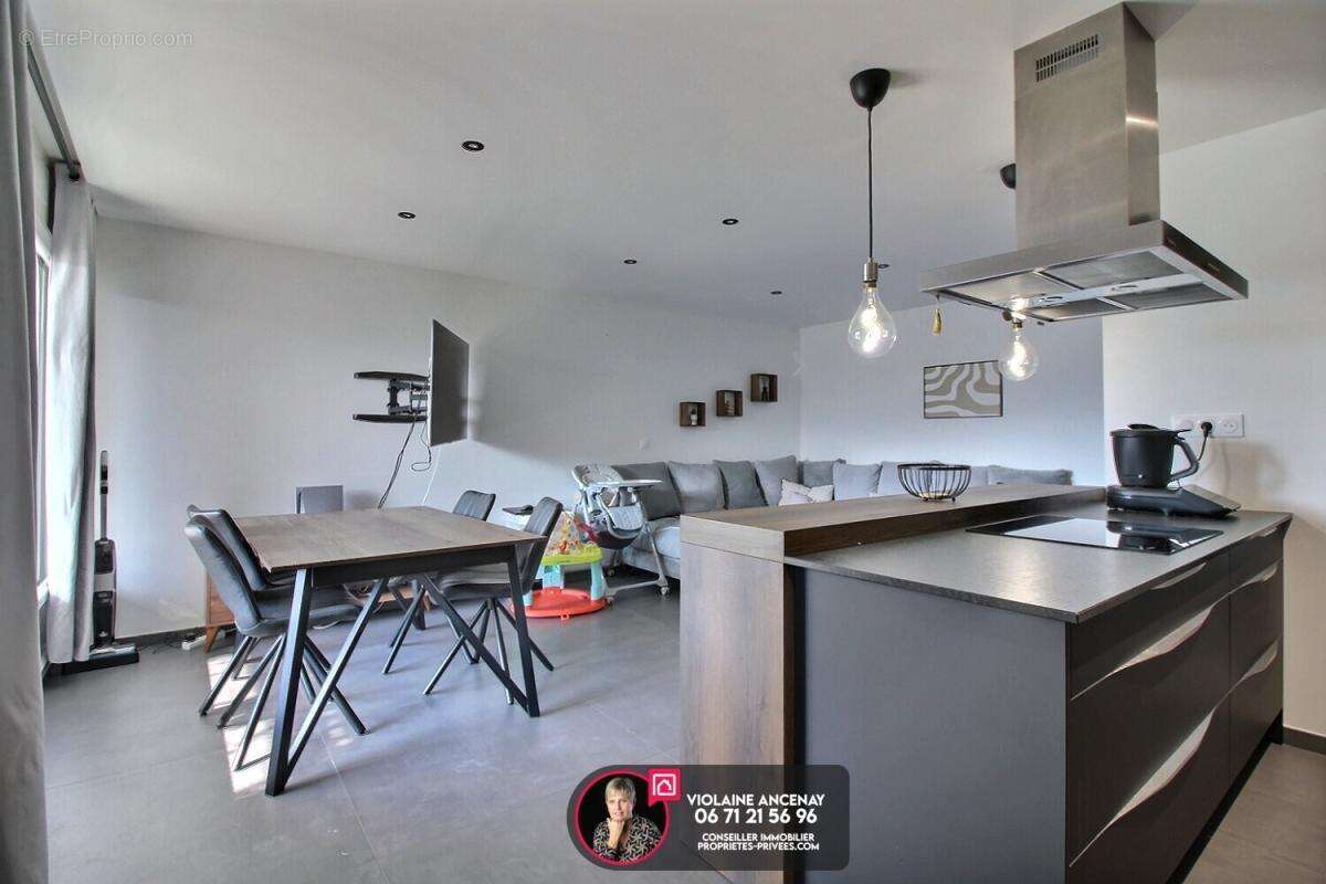 Appartement à LA RAVOIRE