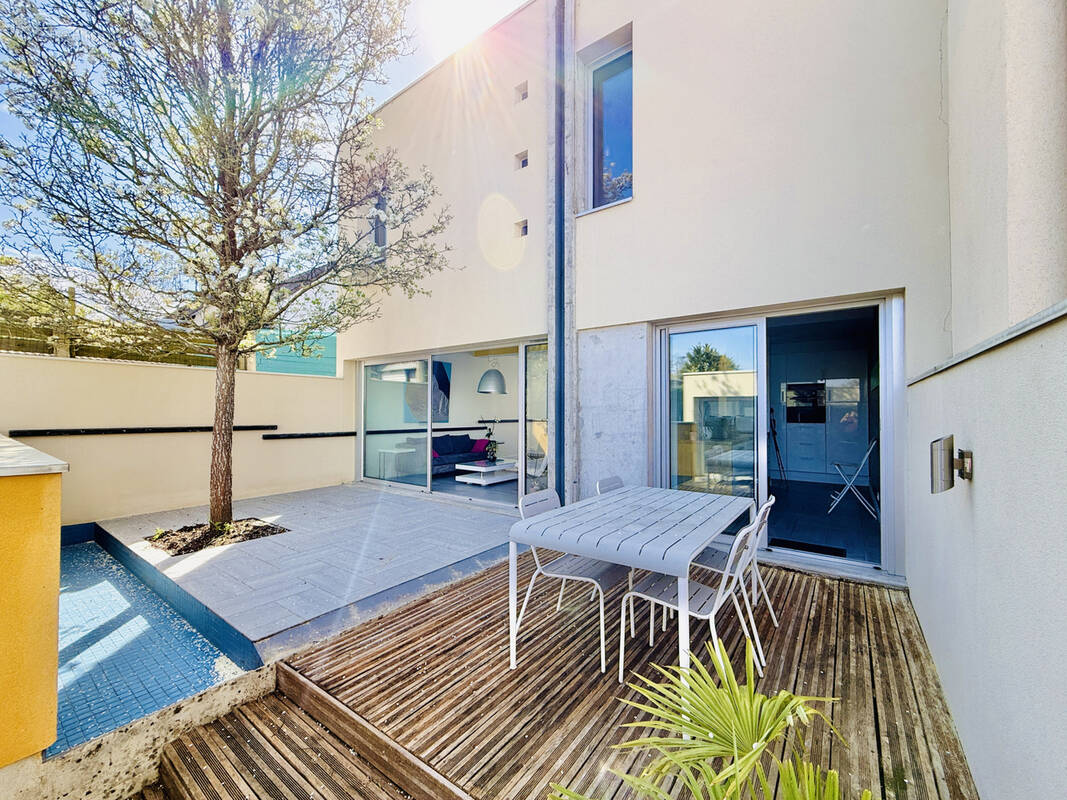 Maison à SAINT-OUEN-L'AUMONE