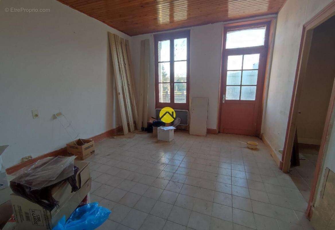 Maison à VAILLY-SUR-SAULDRE