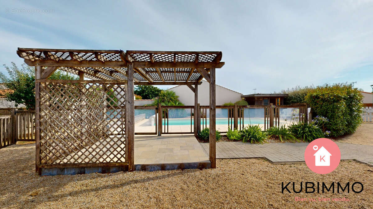 Maison 140 m² à Longeville-Sur-Mer  - photo 4