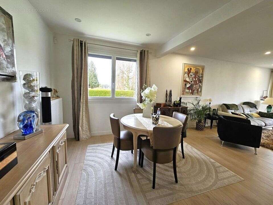 Maison à SAINT-GERMAIN-LA-BLANCHE-HERBE