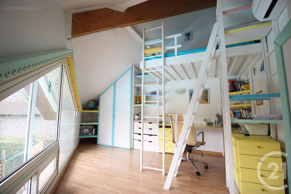 Autre à MONTBONNOT-SAINT-MARTIN