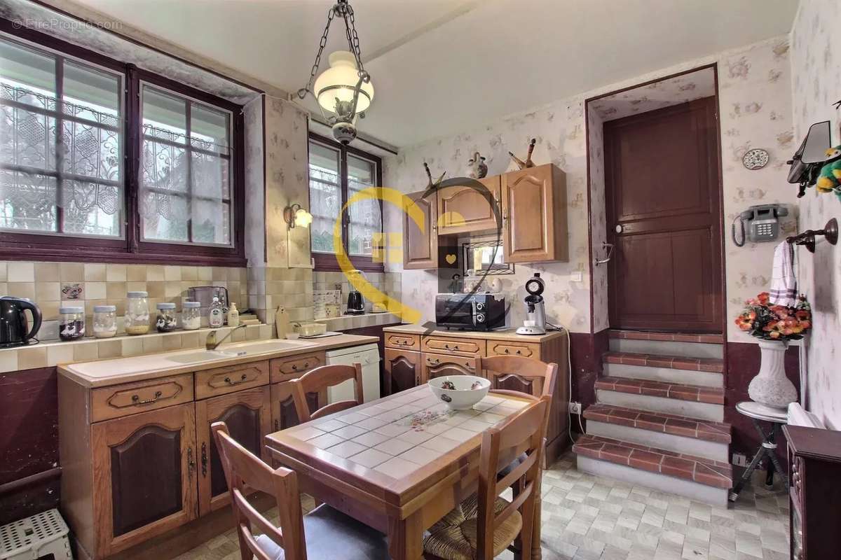 Maison à SAINT-PALAIS