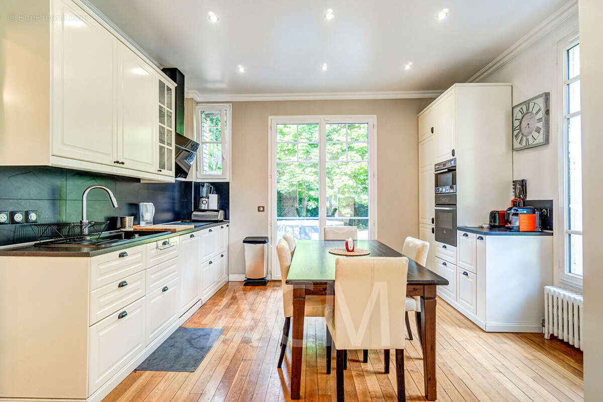 Maison à MAISONS-LAFFITTE