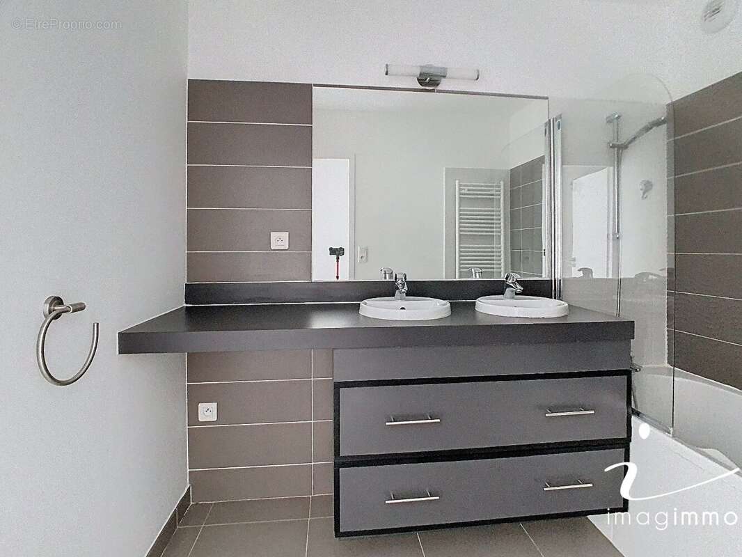 Appartement à JUVIGNAC