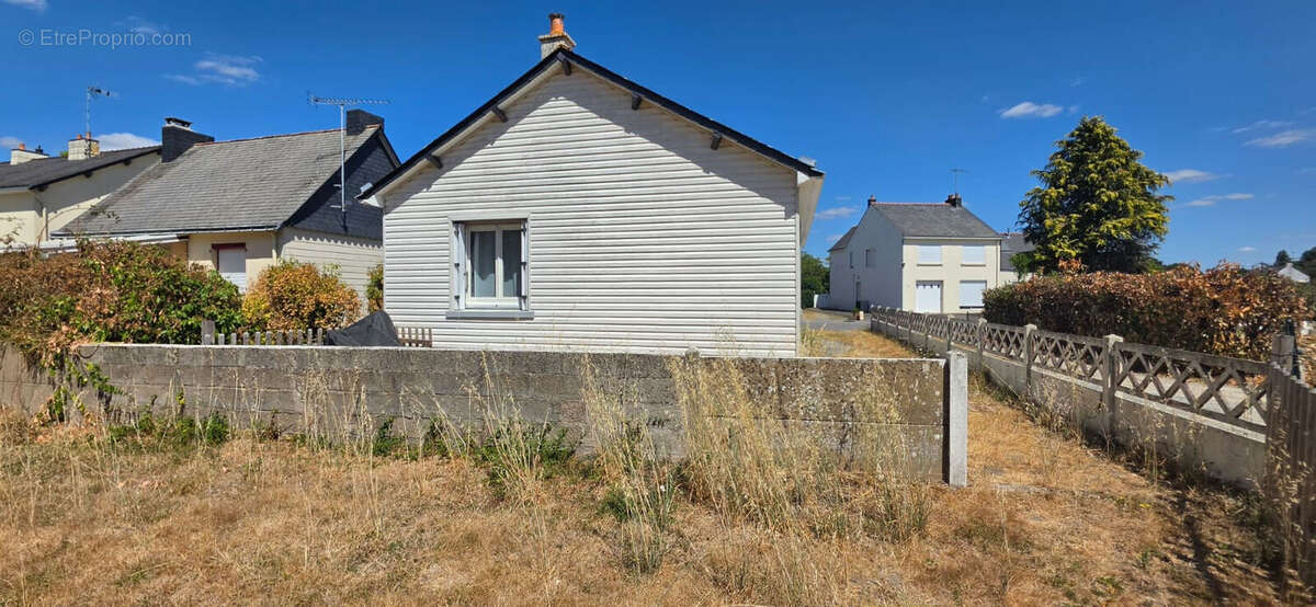 Maison de plain pied  2chambres de 51.5m², stationnement et terrain, idéal investisseurs en plein centre de Crossac - photo 9