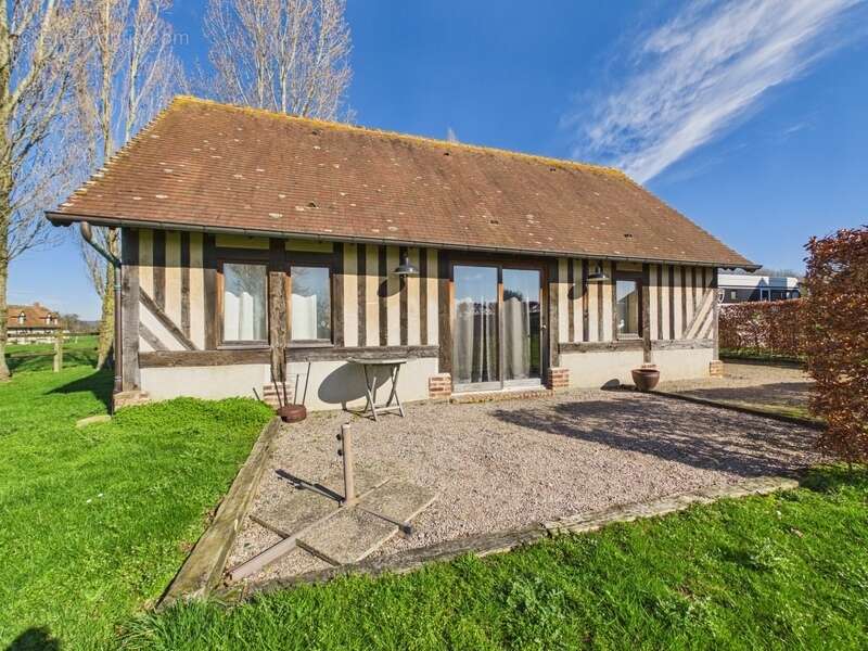Grande maison de caractère et ses trois maisons d'amis - photo 9
