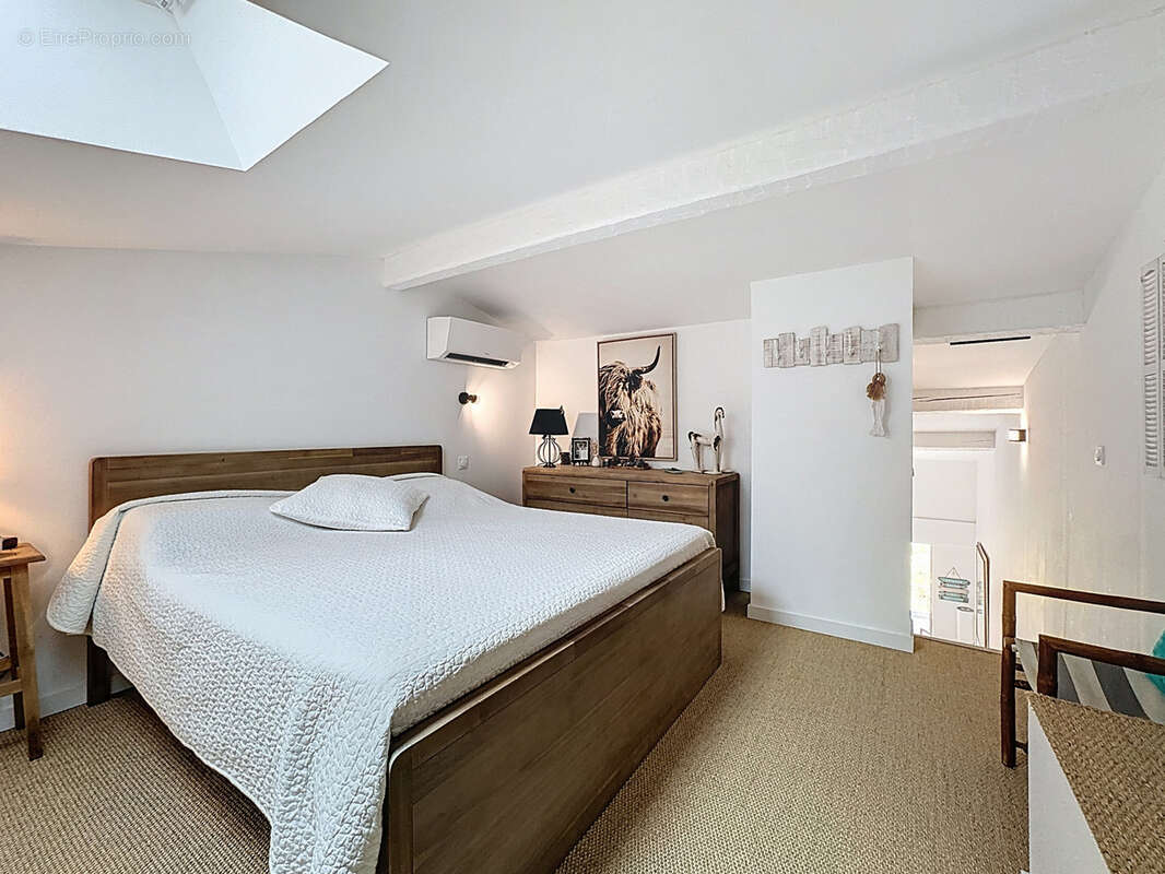 Appartement à SIX-FOURS-LES-PLAGES