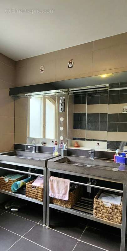 Grande villa familiale avec piscine - photo 10
