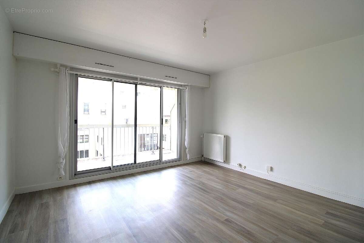 Appartement 28 m² à Boissy-Saint-Leger  - photo 2