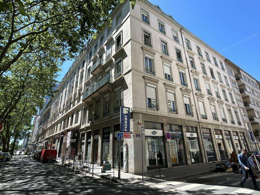 Appartement à LYON-6E