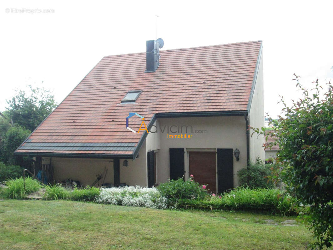Maison à LUXEUIL-LES-BAINS