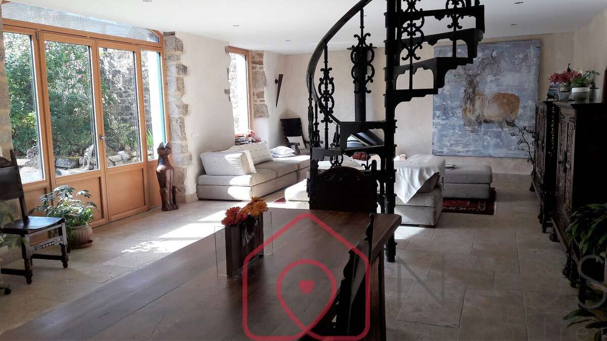 Maison à ERGUE-GABERIC