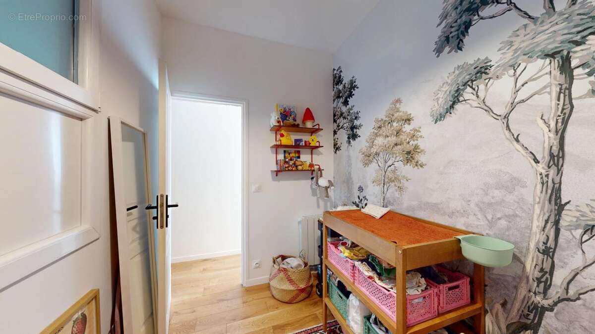 Appartement à PARIS-11E