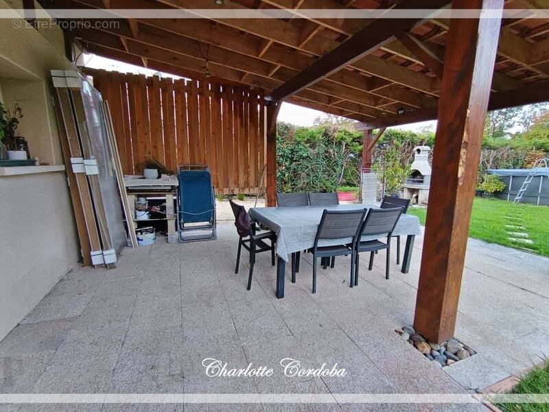 Maison à COLAYRAC-SAINT-CIRQ